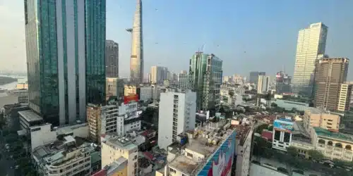 cityscape-skyscrapers-day-clear